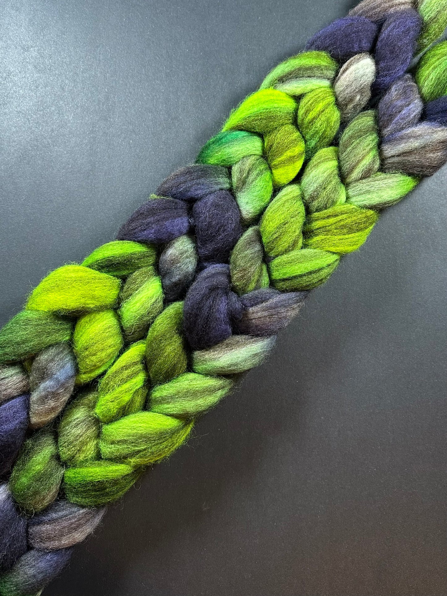 "Goopy Ghost" BFL tricolour base Combed Top