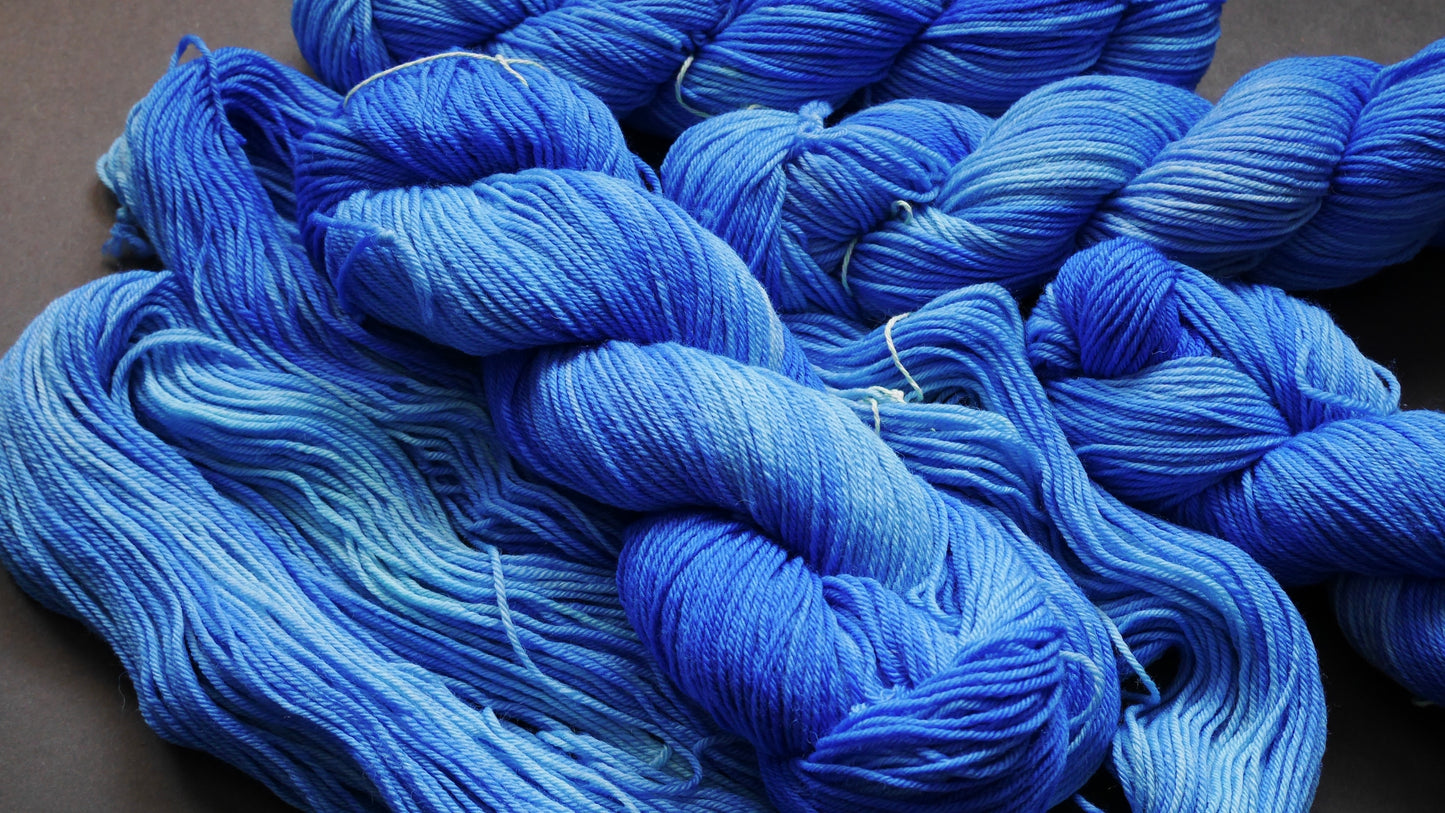“Ice Water” Superwash BFL DK