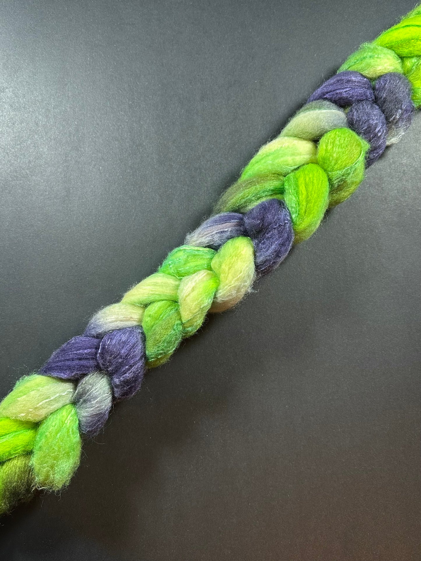 "Goopy Ghost" BFL/Tussah silk 70/30 Combed Top