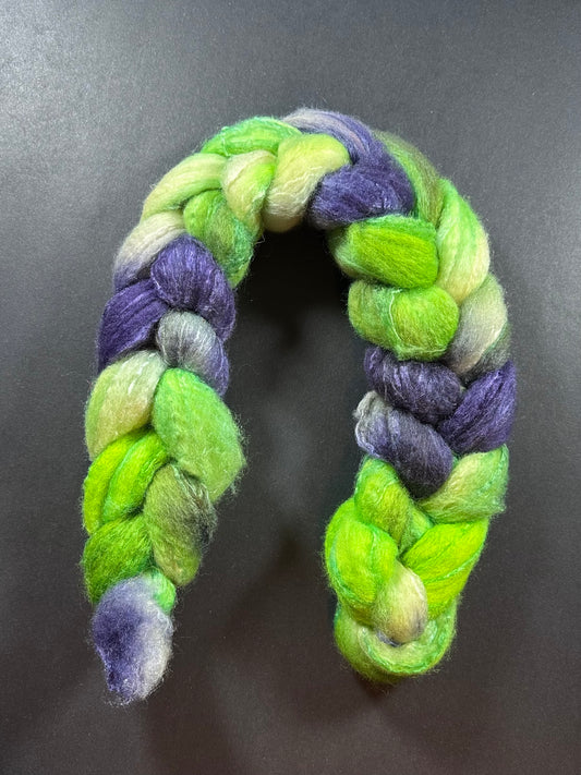 "Goopy Ghost" BFL/Tussah silk 70/30 Combed Top