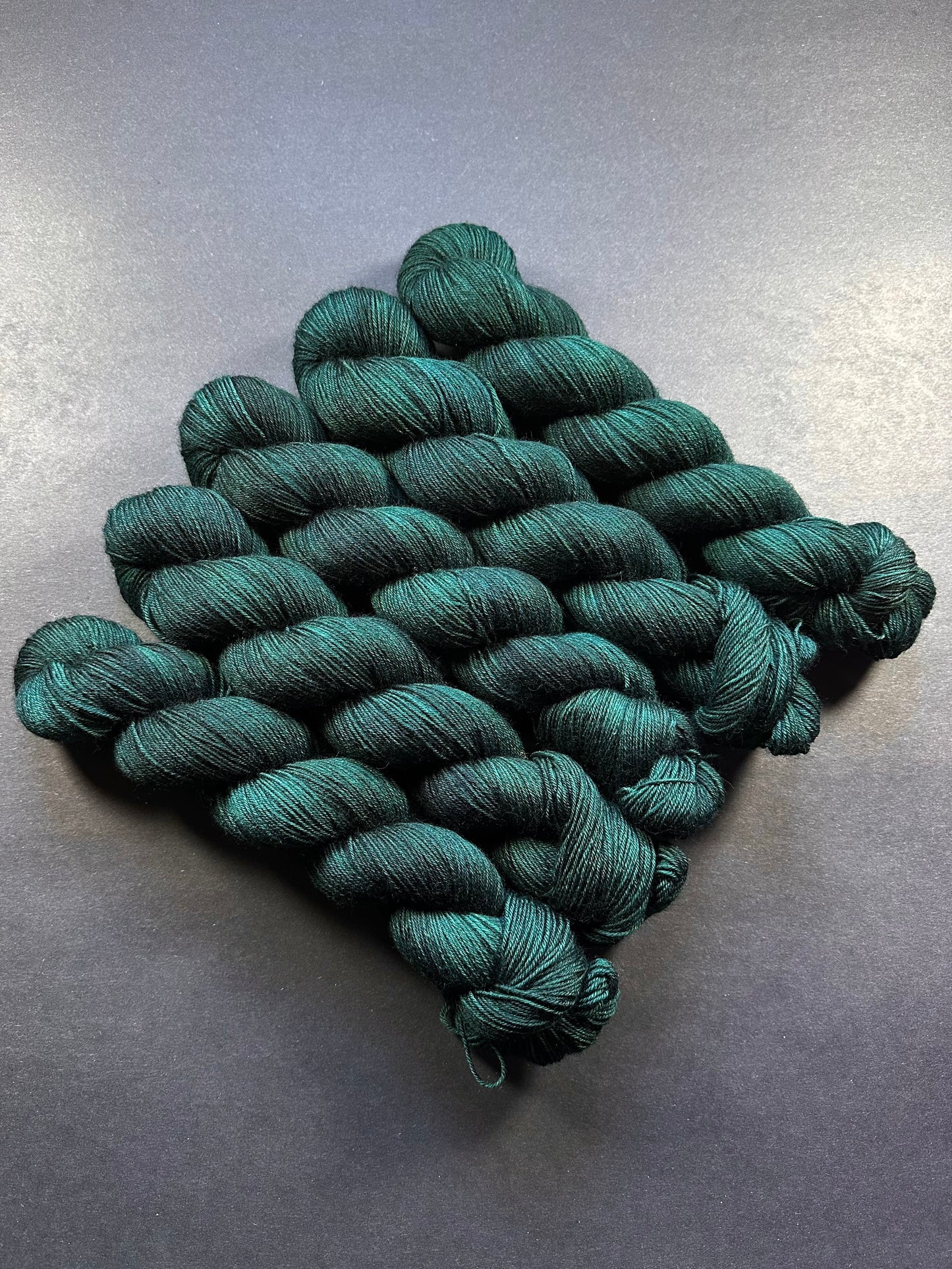 “Handsome Santa” Superwash BFL 4ply Sock