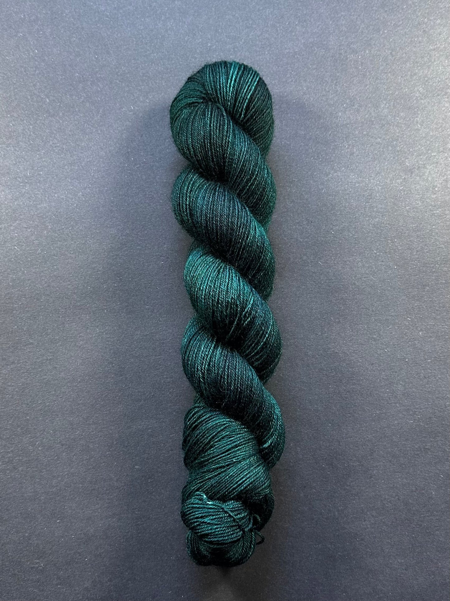 “Handsome Santa” Superwash BFL 4ply Sock
