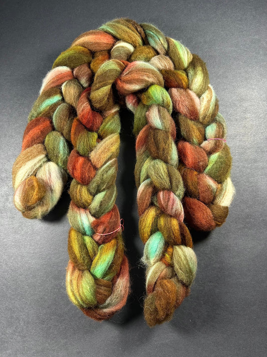 “Turkey Tail Polypore" White and Moorit blend Shetland combed top
