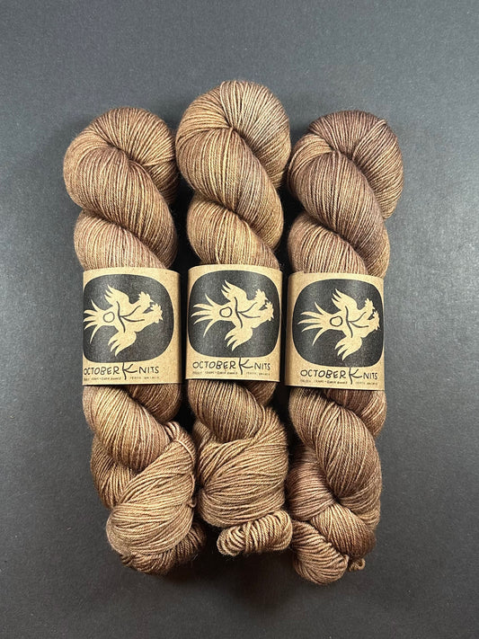 “Bear Hug” Superwash BFL 4ply Sock