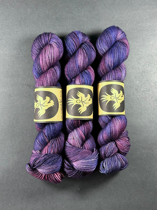 “Unsolicited Eggplant” Superwash BFL Helix Sock