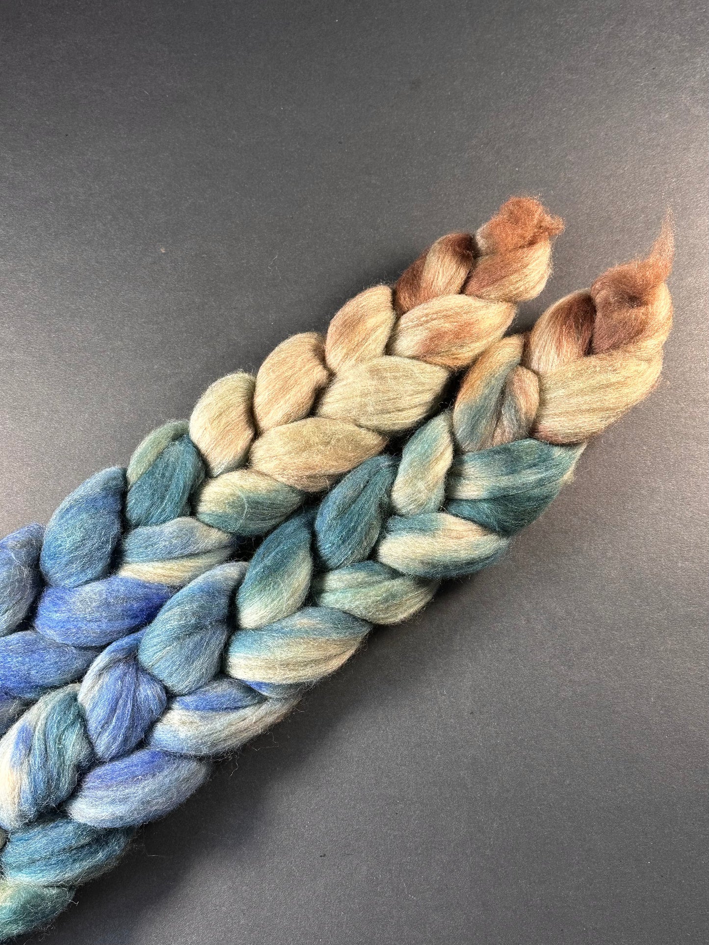“Pacifically" Polwarth/Alpaca/Tussah Silk Combed Top