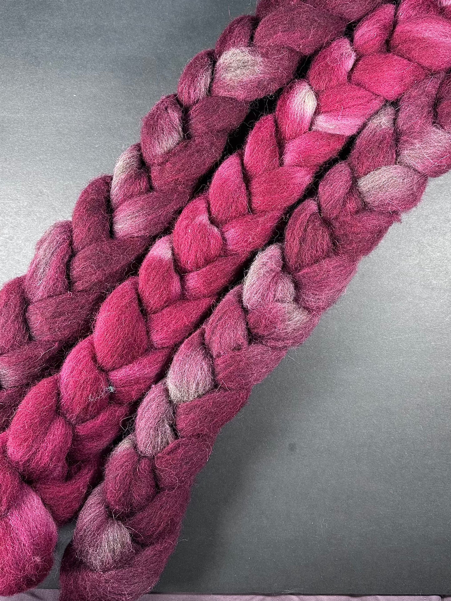 “Marooned” Natural Grey Mill Blend combed top