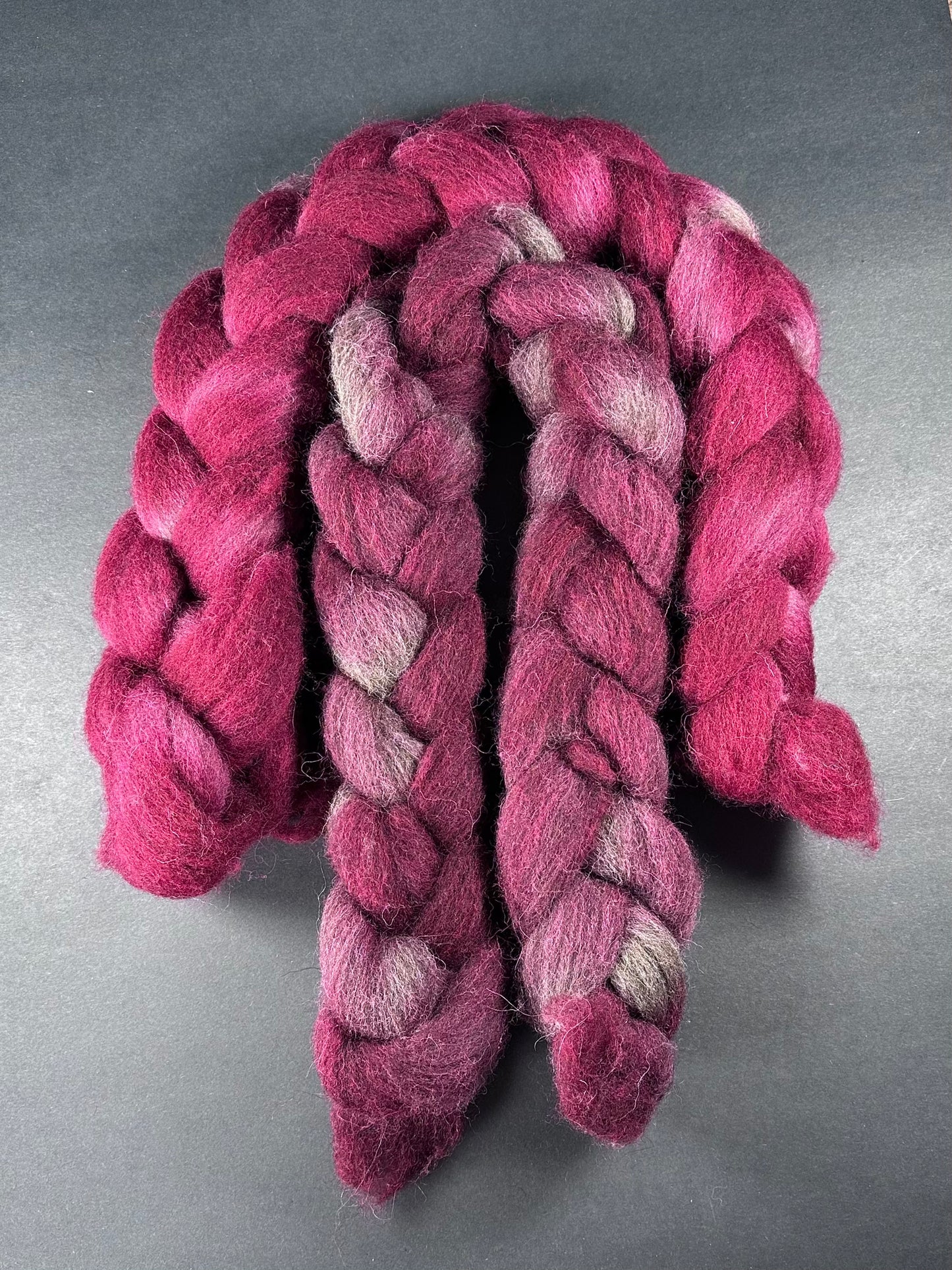 “Marooned” Natural Grey Mill Blend combed top